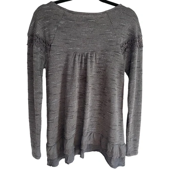 Meadow Rue | Medium Purple/Dark Grey‎ Detailed Lacey Top - Picture 6 of 6